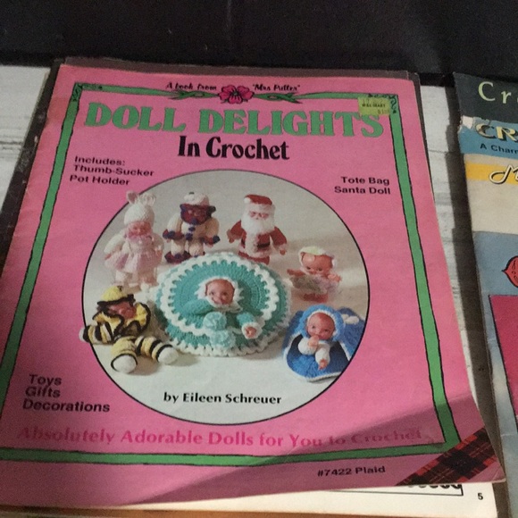Vintage crochet, cross stitch, needlepoint, and quilting booklets ‘70’s and 80’s - Picture 5 of 16